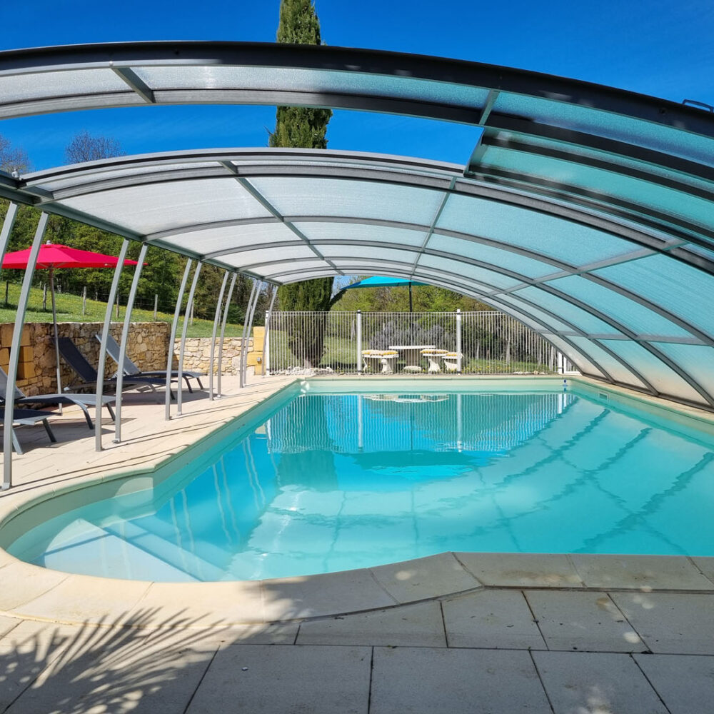 les chenes rouges chambres dhotes castelnaud milandes piscine