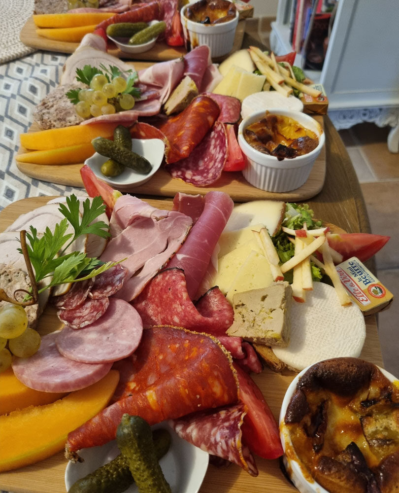 les chenes rouges chambres dhotes castelnaud milandes table dhotes cuisine maison 43