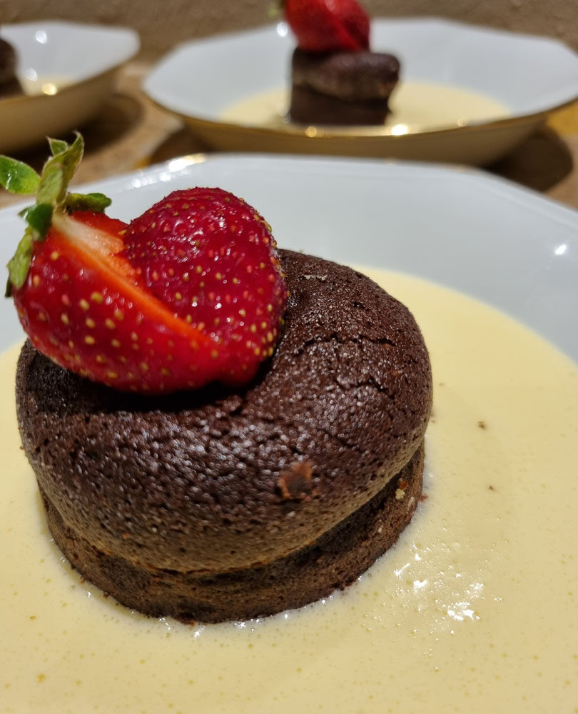 les chenes rouges chambres dhotes castelnaud milandes table dhotes cuisine maison 45