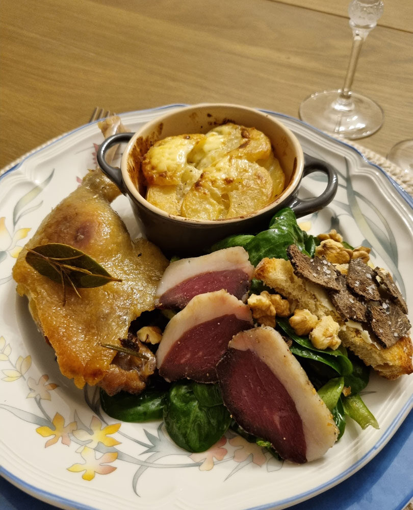 les chenes rouges chambres dhotes castelnaud milandes table dhotes cuisine maison 6