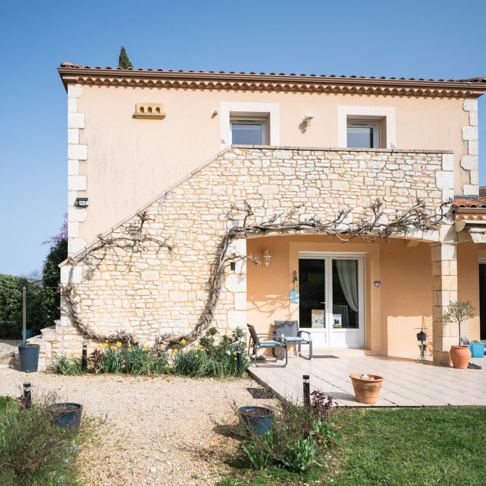 chambres dhotes chenes rouges milandes perigord noir jardin piscine 27