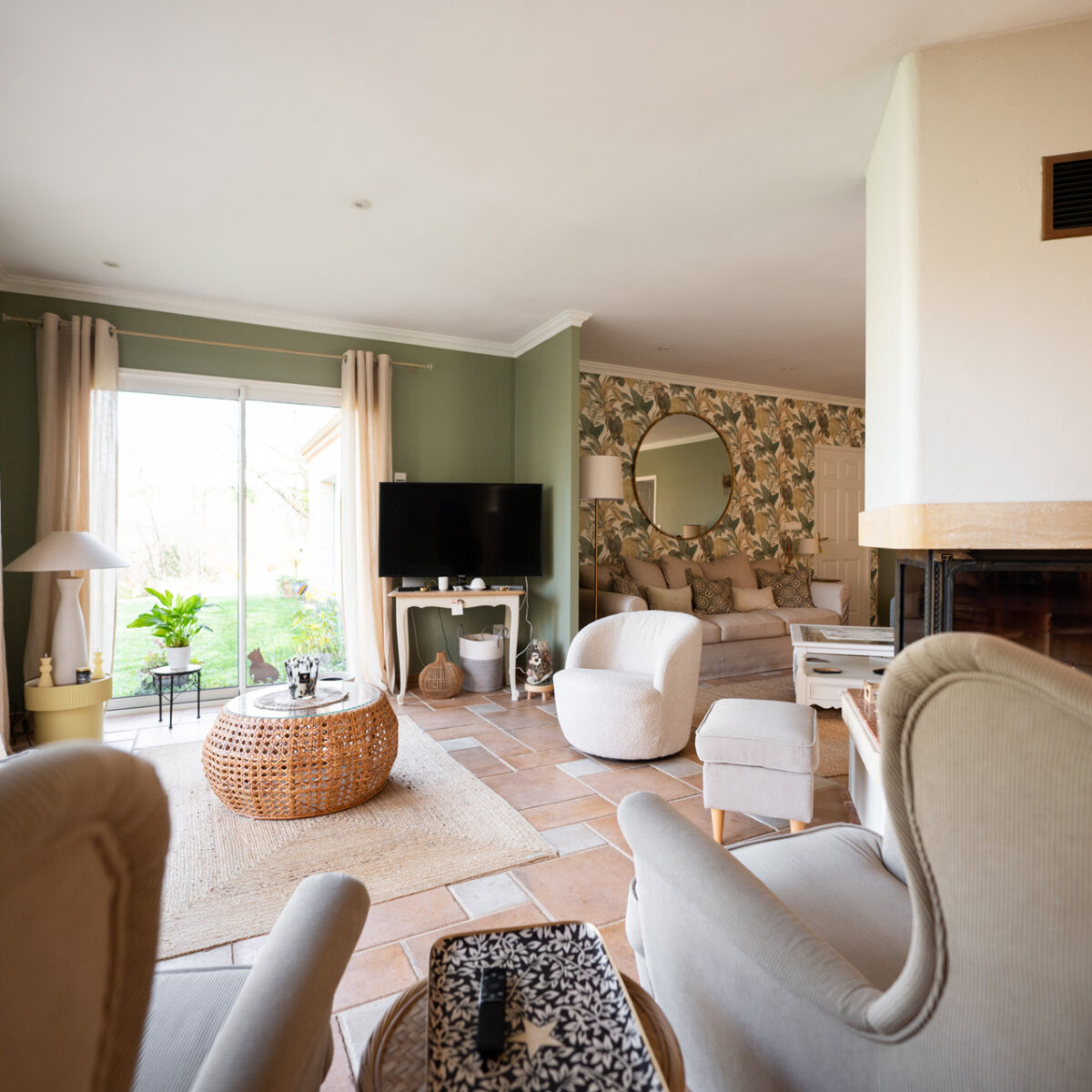 salon salle manger chambre dhotes milandes caselnaud perigord 1