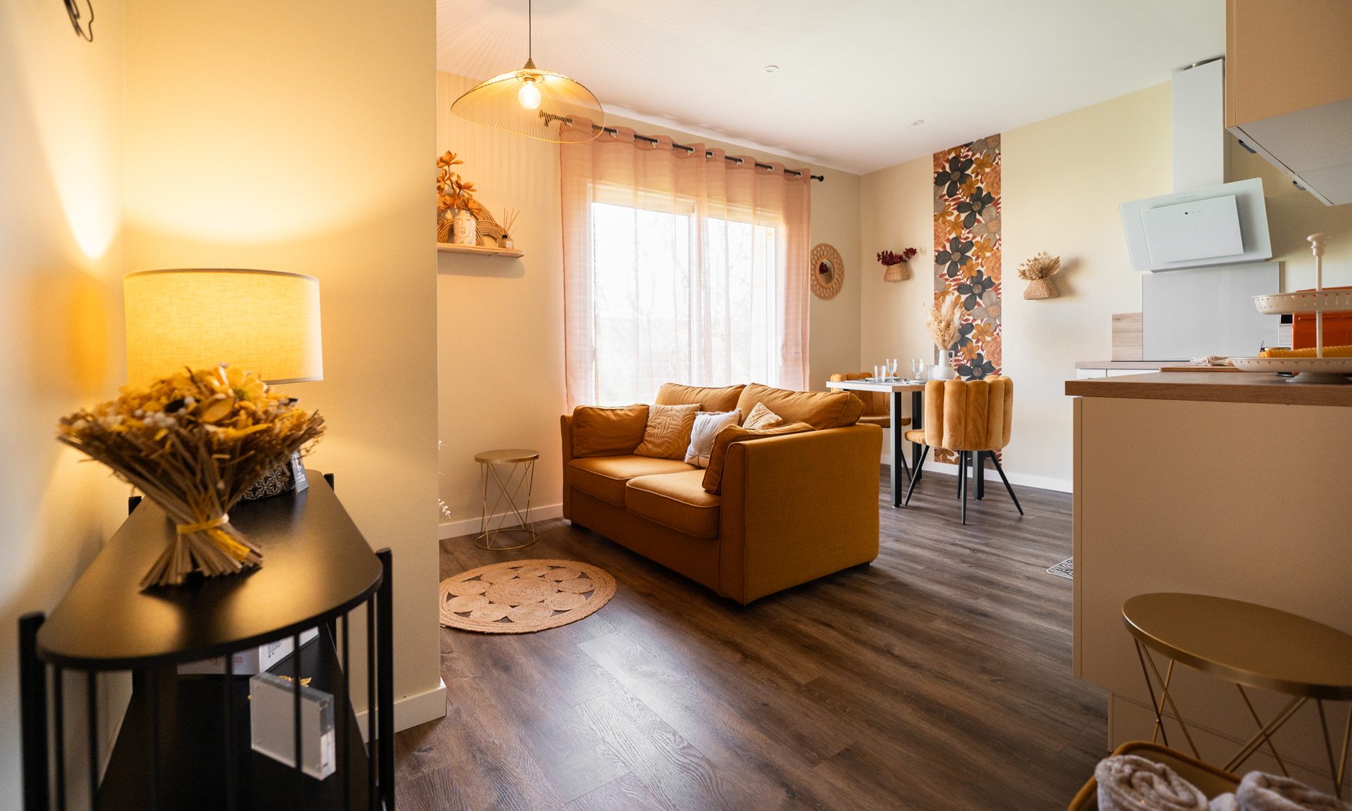 Chenes Rouges Location Gite Couple Milandes Castelnaud 55